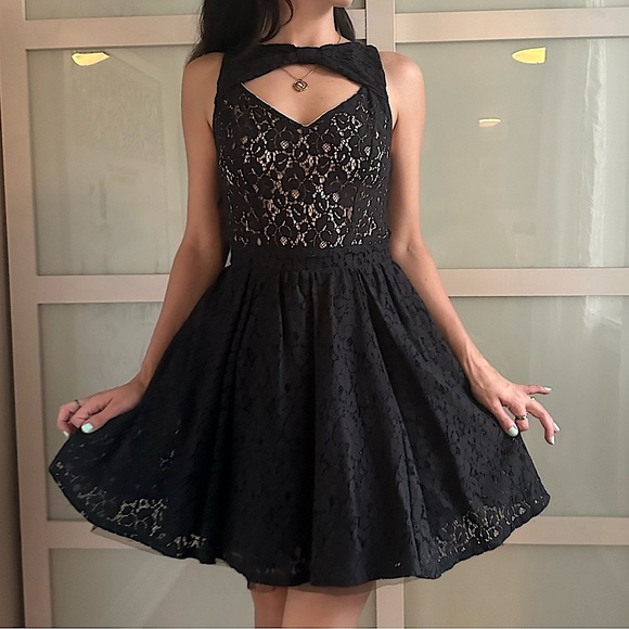 A-line Lace Cocktail Dress - Picture 3 of 3